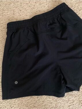 lululemon athletica Pace Breaker Shorts 5”